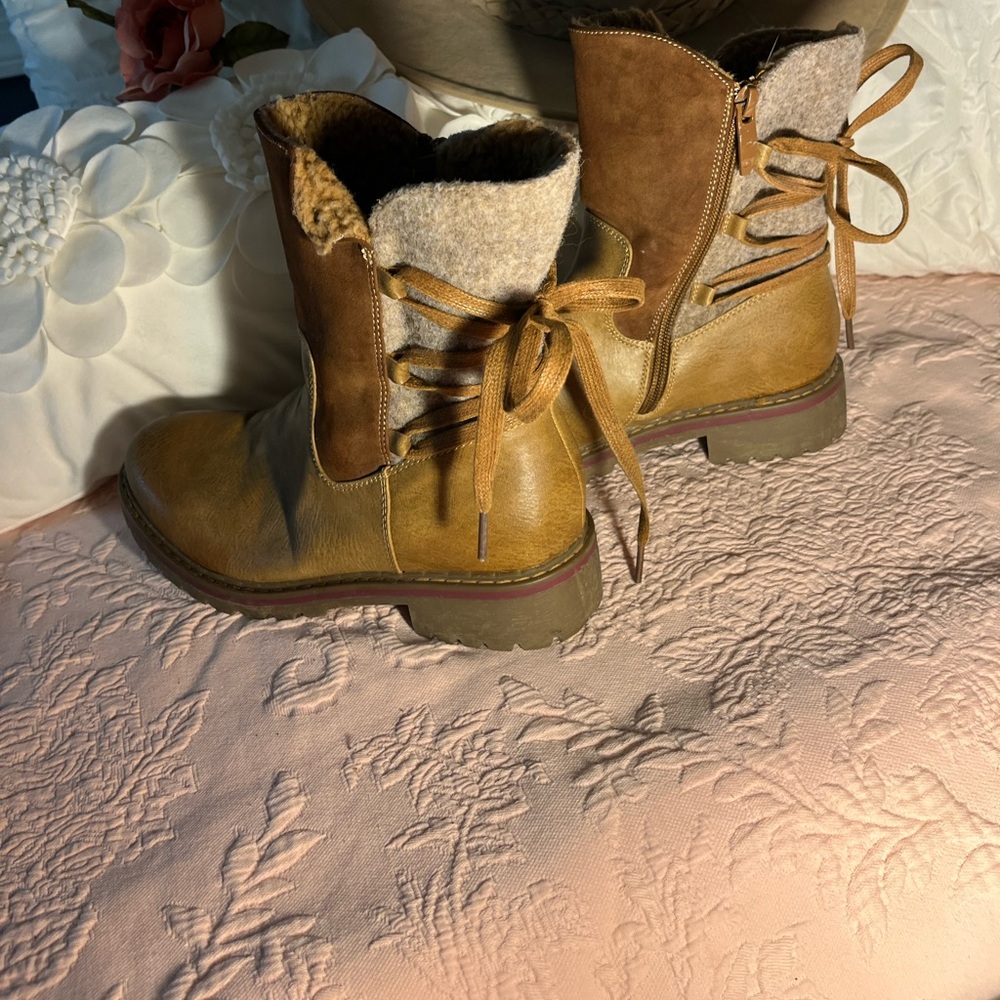 Stylish Lace-Up Boots in Brown and Tan. Accessory not included.